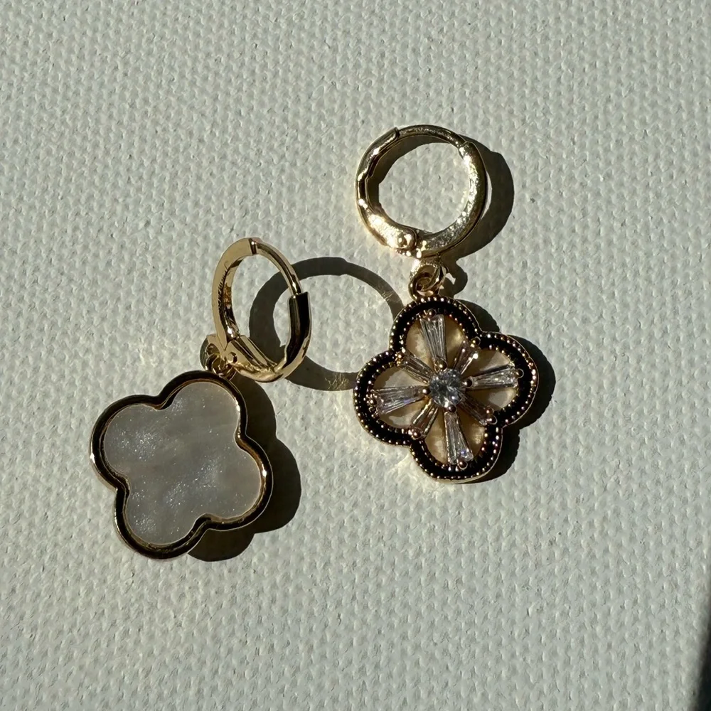 Clover Earrings Elegant Two-Sided Four-Leaf Clover Earrings โ Gold Plated - Picture 15 of 15